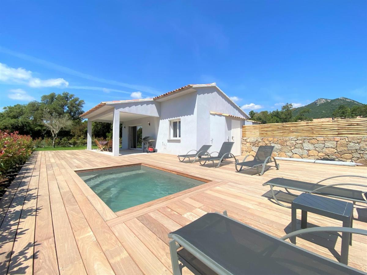 Villa Deux Chambres Avec Piscine Chauffee Proche Des Plages Sainte-Lucie de Porto-Vecchio Eksteriør billede